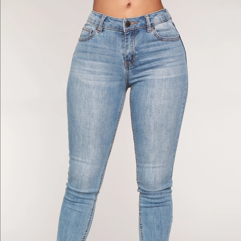 Fashion Nova Stir it up Skinny Jeans Light Wash Denim - Picture 2 of 5